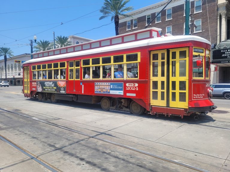 Weltreise 2026/2027: Tage 18-23: 04.08.-09.08.2026 New Orleans Straßenbahn in New Orleans