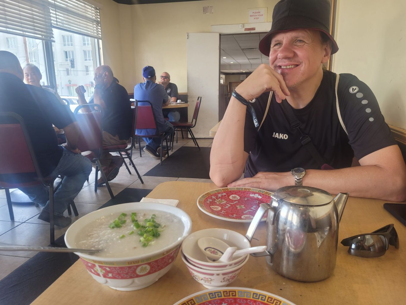 chinesisches Porridge zum Frühstück