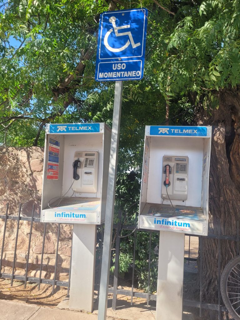 Weltreise 2026-2027: Tage 46-48: 01.09.-03.09.2026 Los Mochis Einsamer Bahnhof in Los Mochis