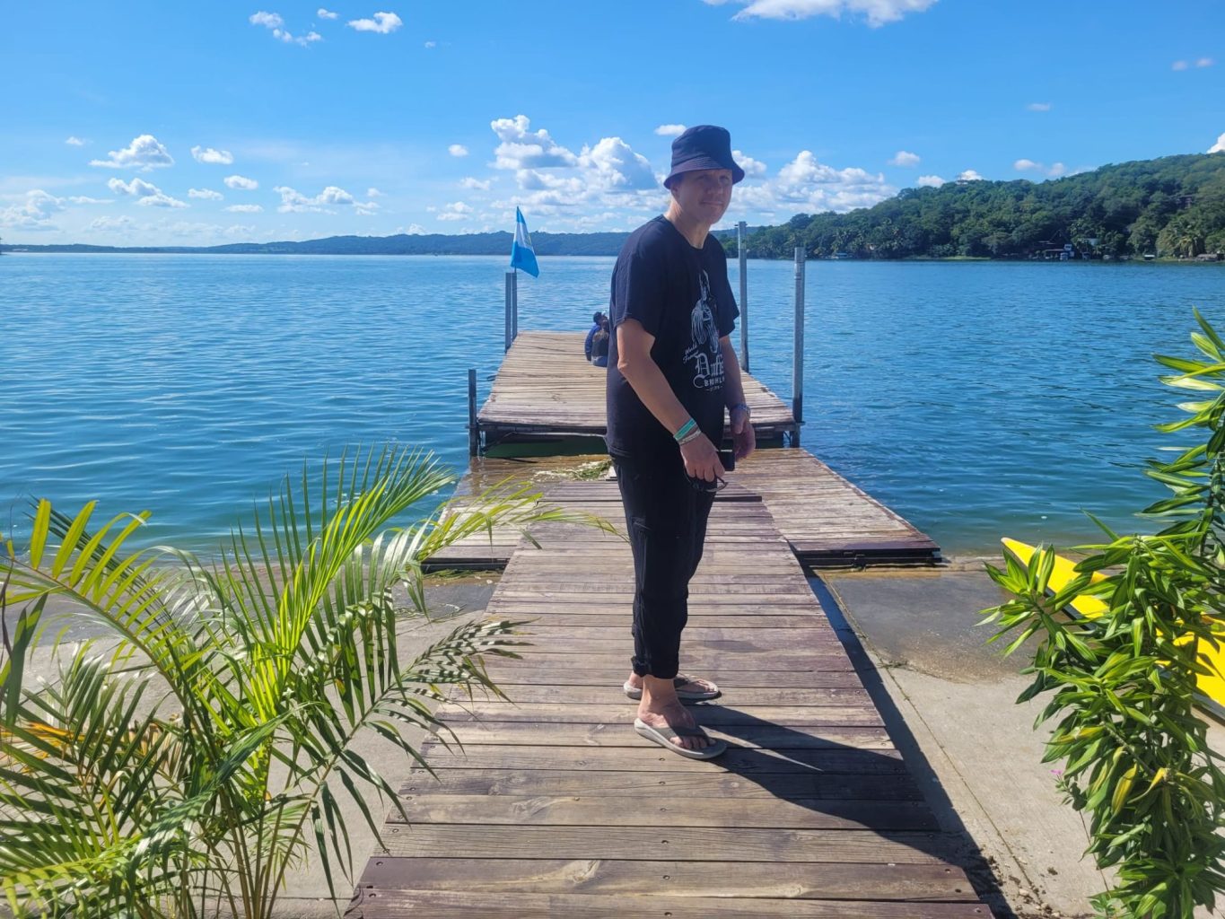 Oliver am See in Flores